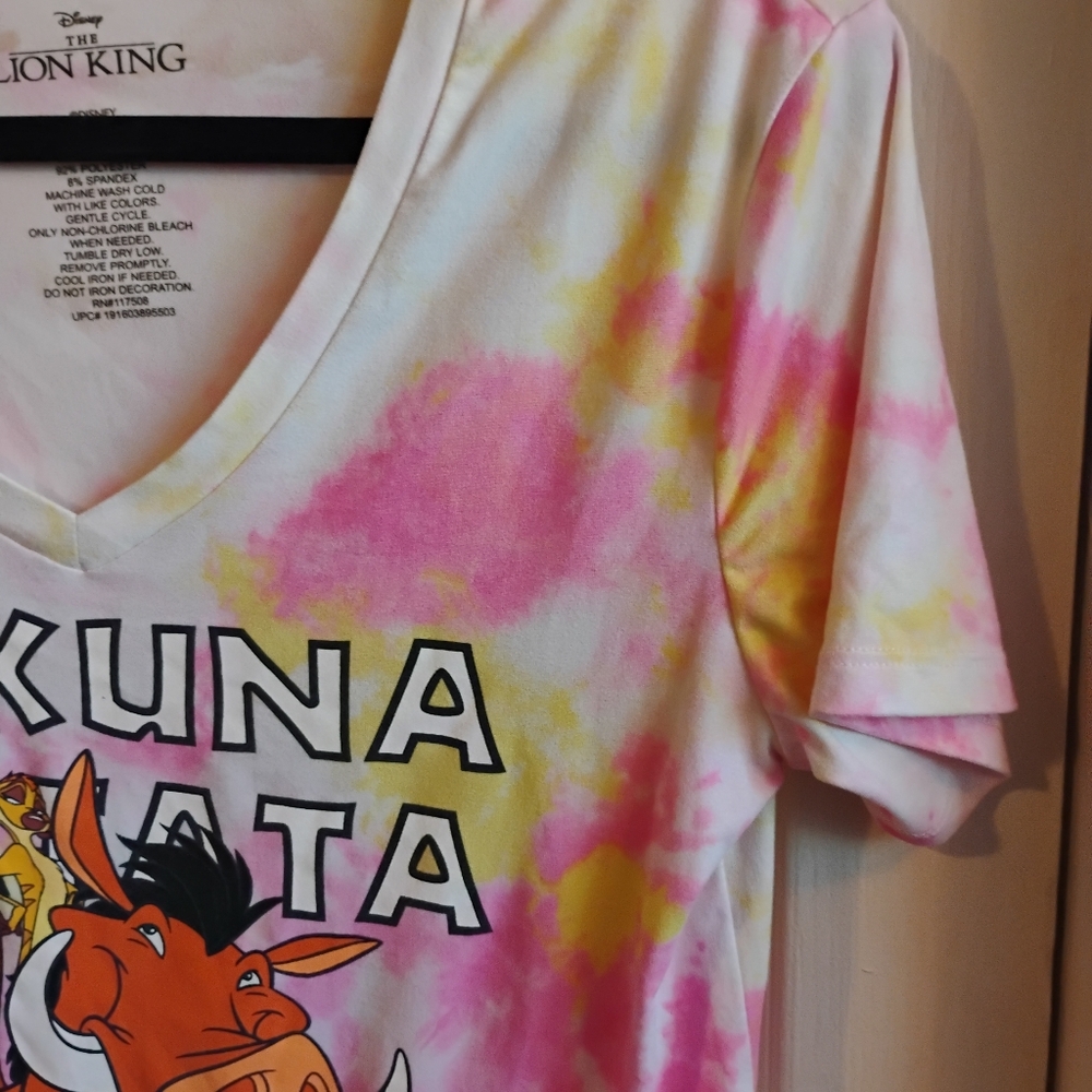 Lion King Hakuna Matata Tie-Dye T-Shirt - Picture 5 of 9